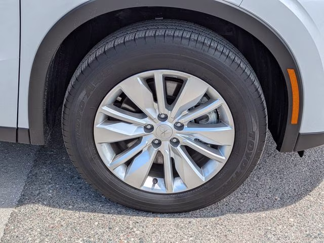 2026 White Diamond Mitsubishi Outlander ES AWD SUV