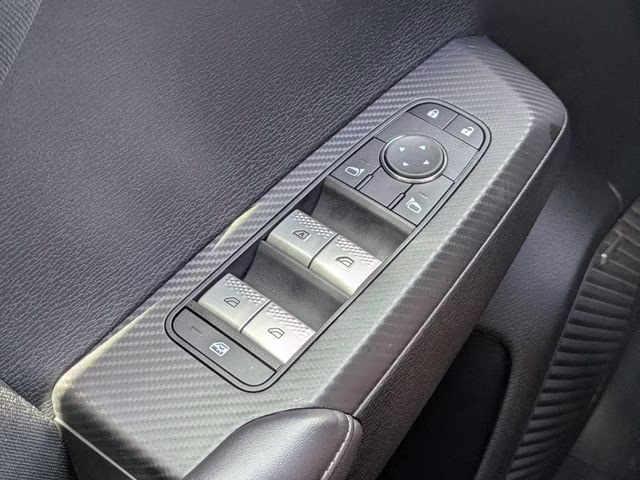 2026 White Diamond Mitsubishi Outlander ES AWD SUV