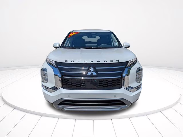 2026 White Diamond Mitsubishi Outlander ES AWD SUV