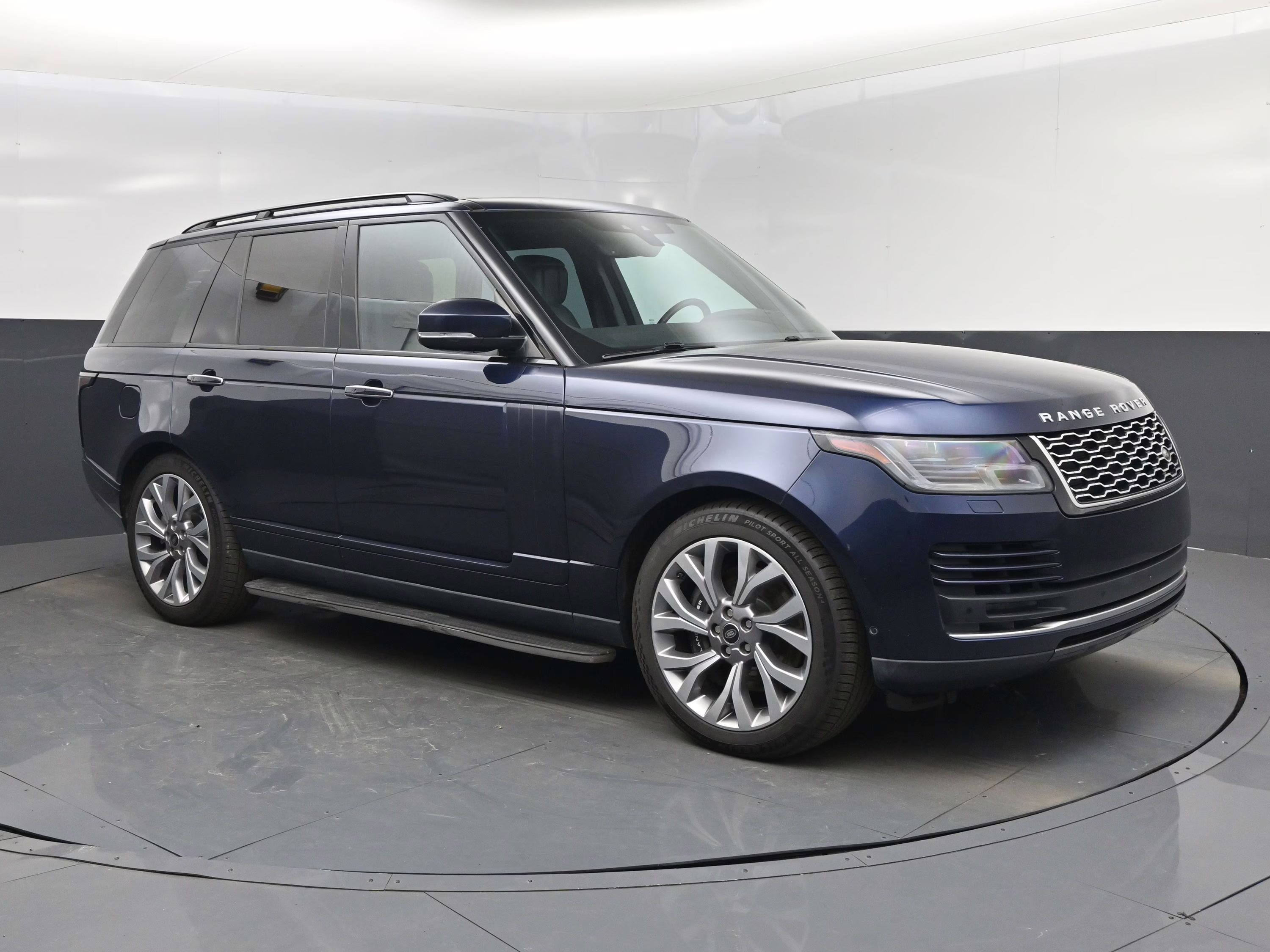 2019 Loire Blue Metallic Land Rover Range Rover 5.0L V8 Supercharged Autobiography 4X4 SUV