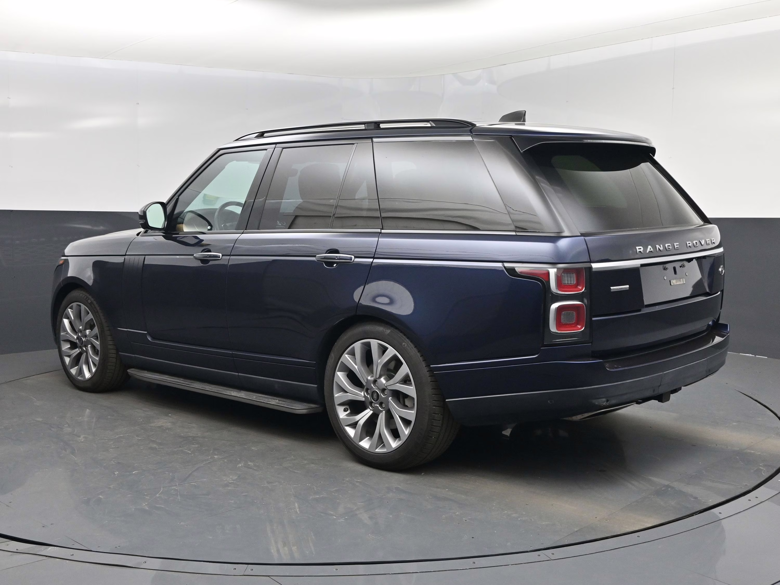 2019 Loire Blue Metallic Land Rover Range Rover 5.0L V8 Supercharged Autobiography 4X4 SUV