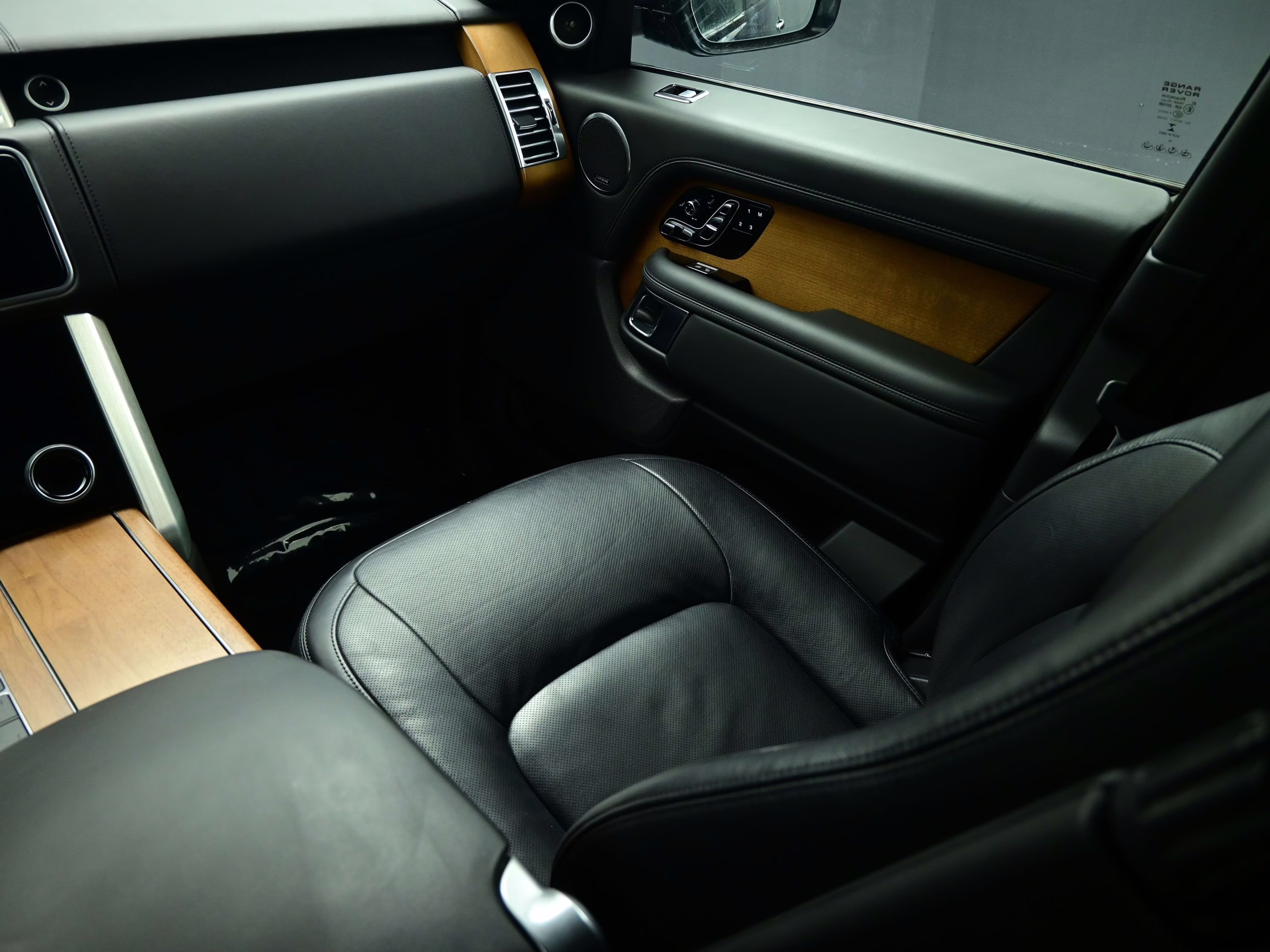 2019 Loire Blue Metallic Land Rover Range Rover 5.0L V8 Supercharged Autobiography 4X4 SUV