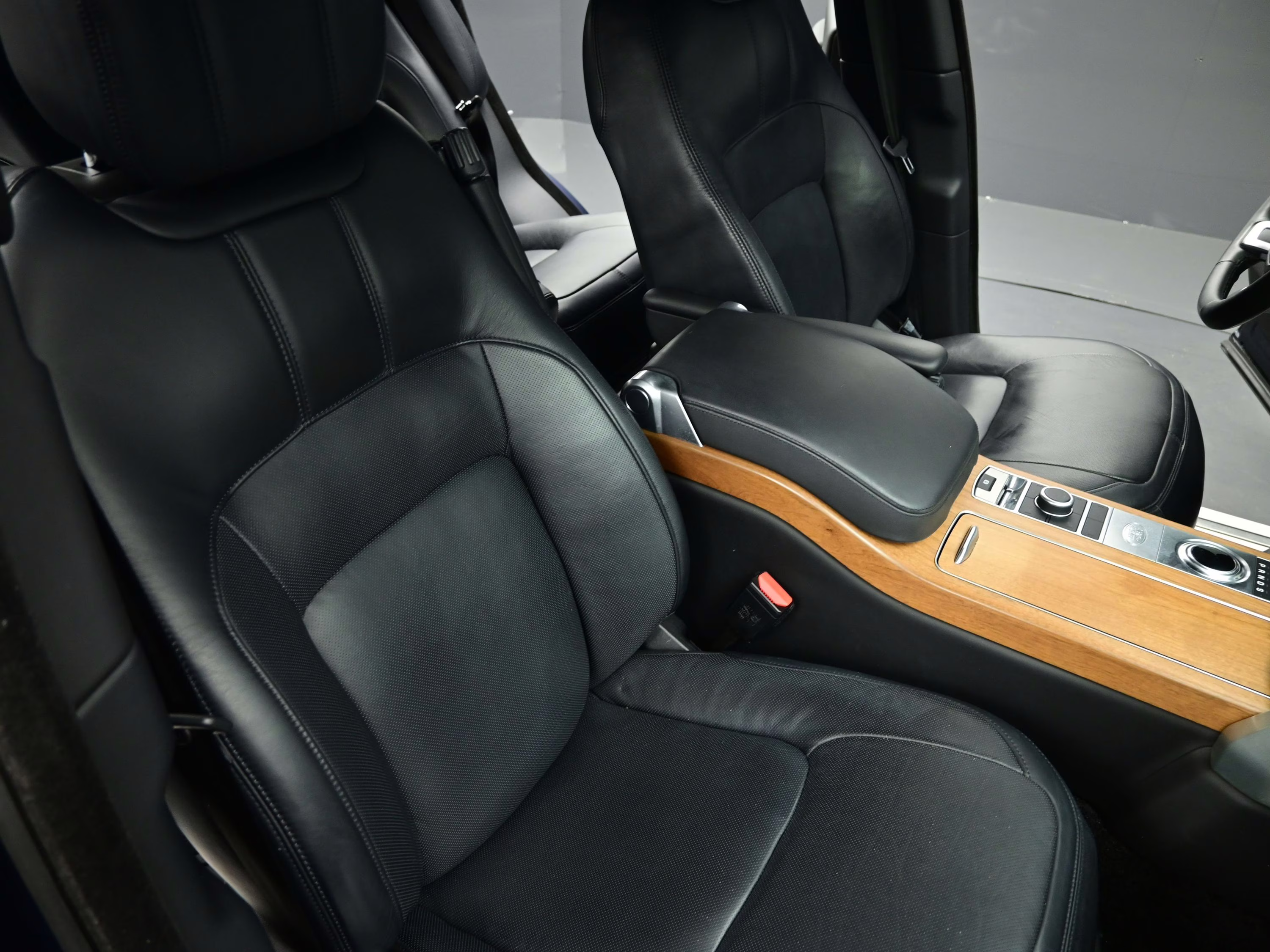 2019 Loire Blue Metallic Land Rover Range Rover 5.0L V8 Supercharged Autobiography 4X4 SUV