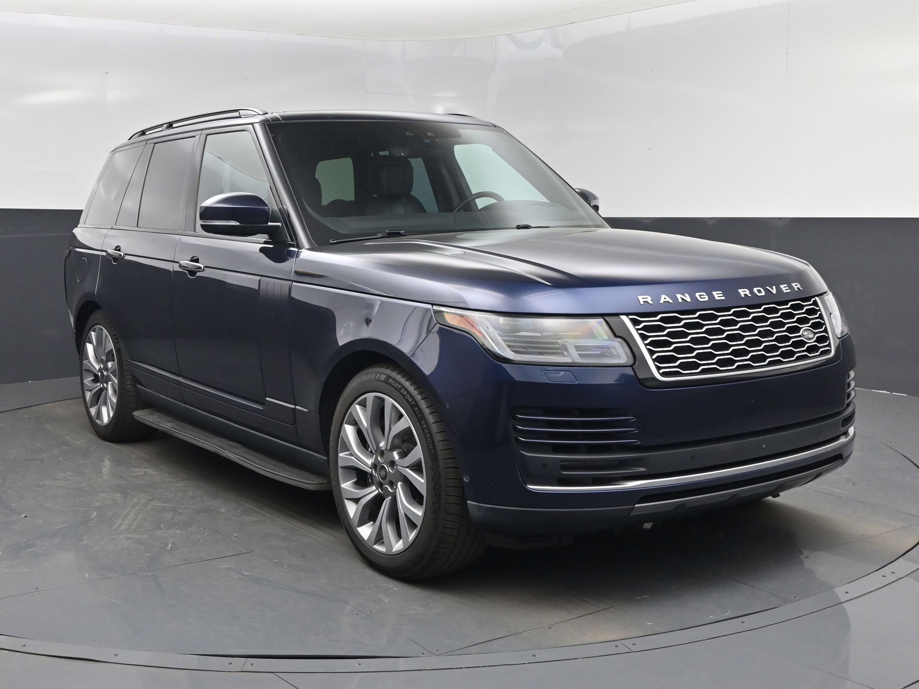 2019 Loire Blue Metallic Land Rover Range Rover 5.0L V8 Supercharged Autobiography 4X4 SUV