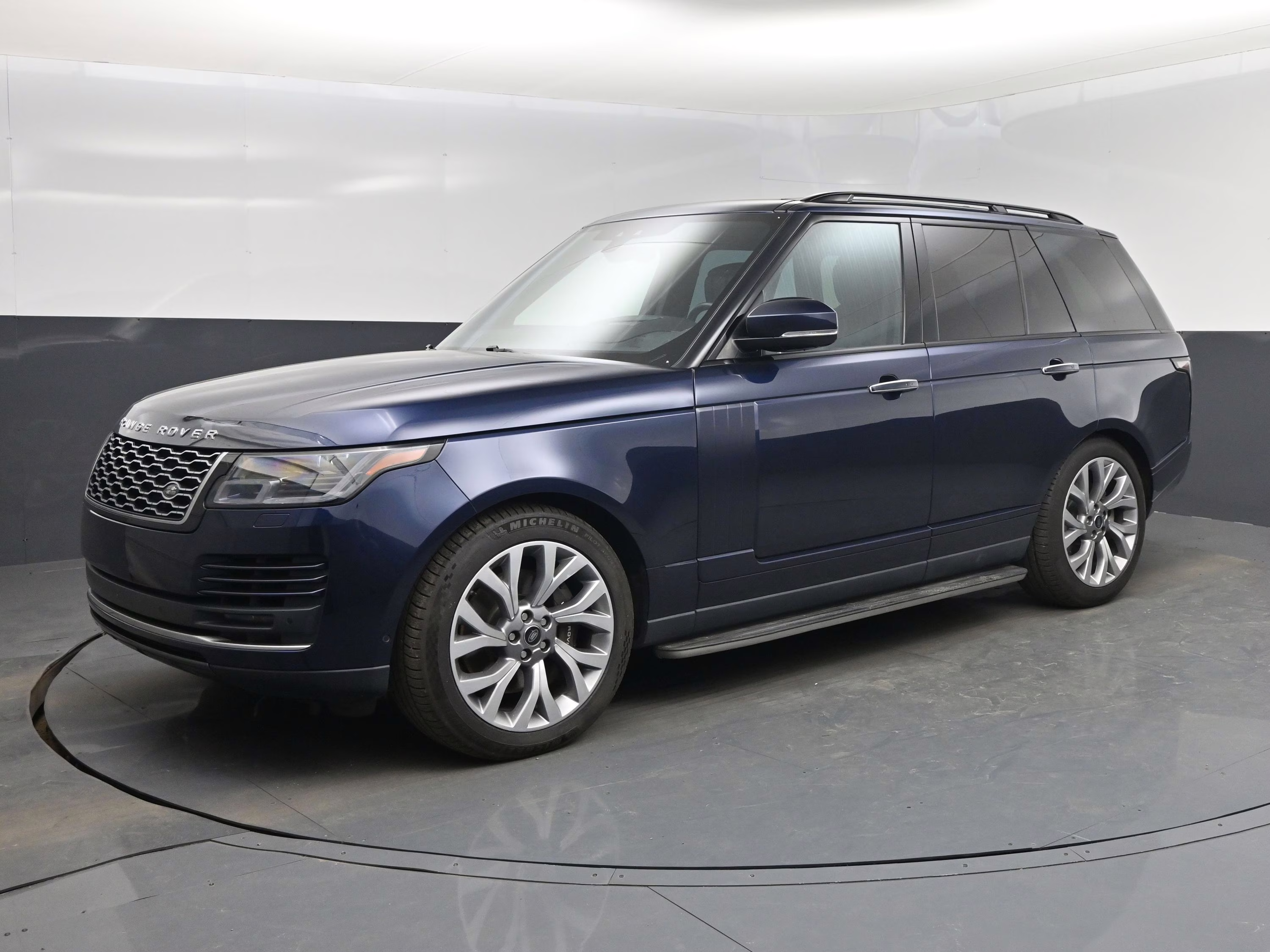 2019 Loire Blue Metallic Land Rover Range Rover 5.0L V8 Supercharged Autobiography 4X4 SUV