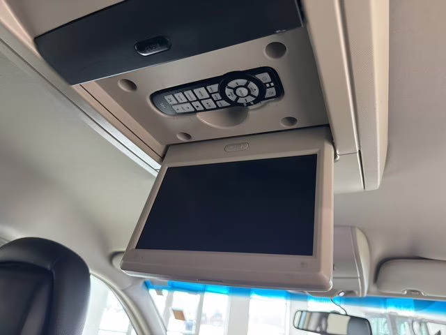 2013 Crystal Blue Pearlcoat Chrysler Town & Country Touring FWD Van