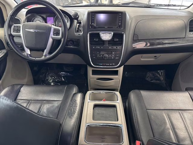 2013 Crystal Blue Pearlcoat Chrysler Town & Country Touring FWD Van