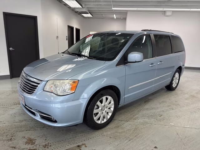 2013 Crystal Blue Pearlcoat Chrysler Town & Country Touring FWD Van