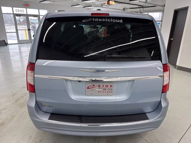 2013 Crystal Blue Pearlcoat Chrysler Town & Country Touring FWD Van