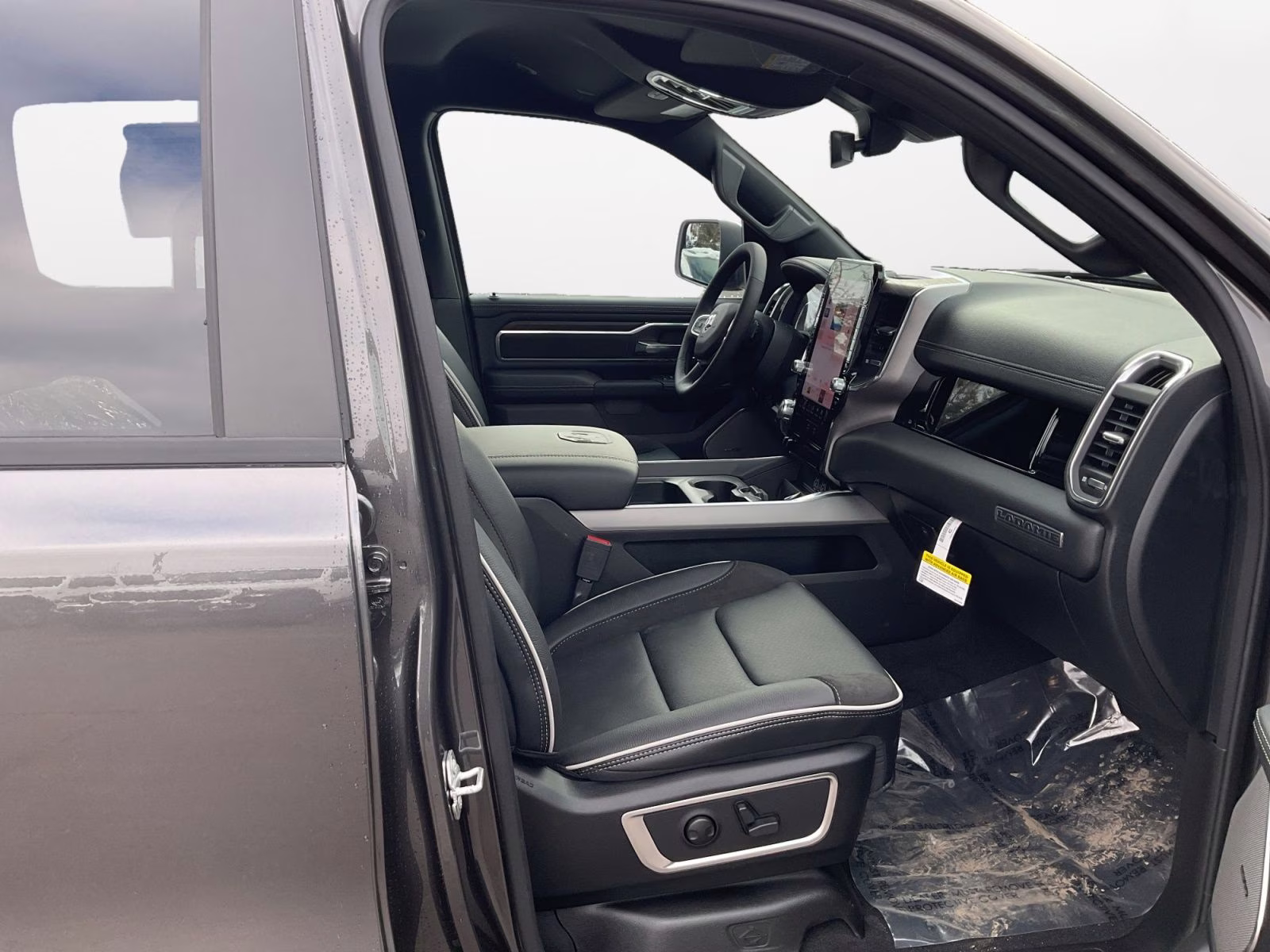 2026 Granite Crystal Metallic Clearcoat Ram 1500 Laramie 4X4 Truck