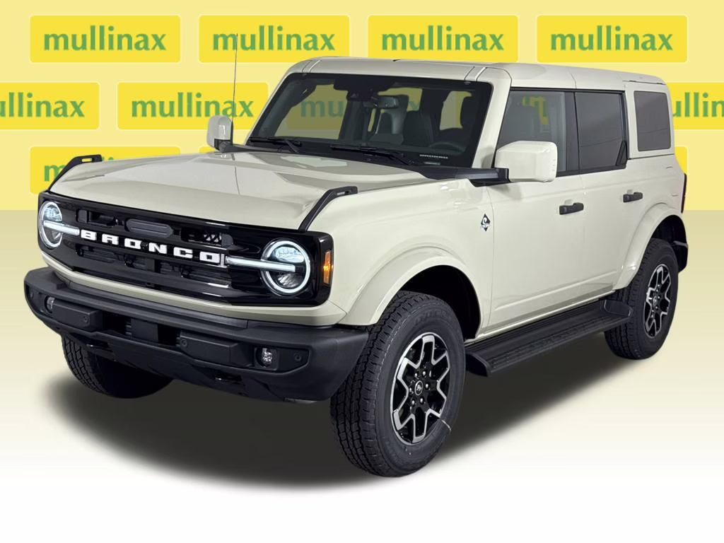 2026 Desert Sand Ford Bronco Outer Banks 4X4 SUV