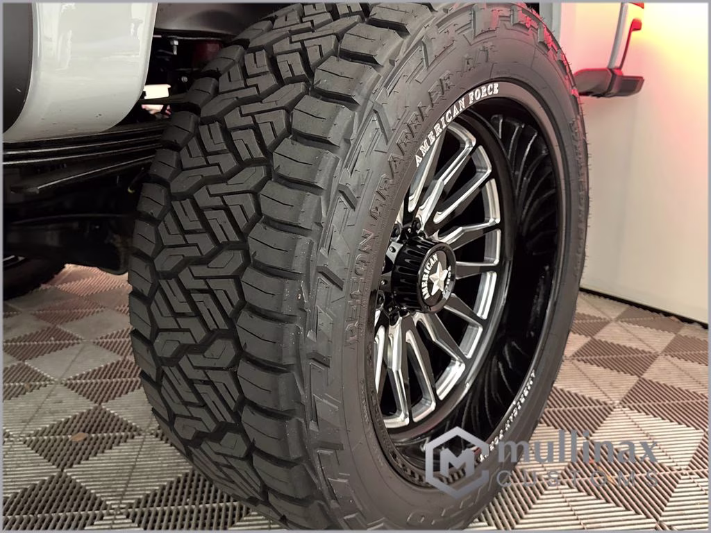 2026 Avalanche Ford Super Duty F-250 SRW Platinum 4X4 Truck