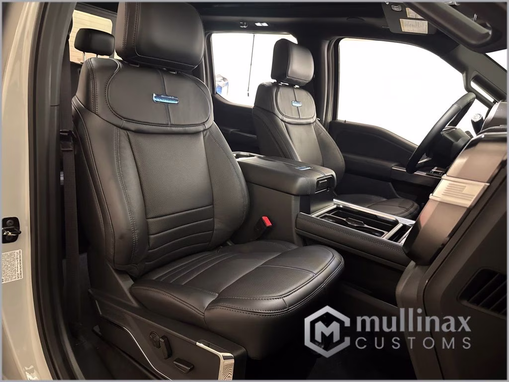 2026 Avalanche Ford Super Duty F-250 SRW Platinum 4X4 Truck