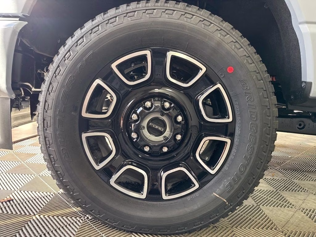 2026 Glacier Gray Metallic Tri-Coat Ford Super Duty F-250 SRW Platinum 4X4 Truck