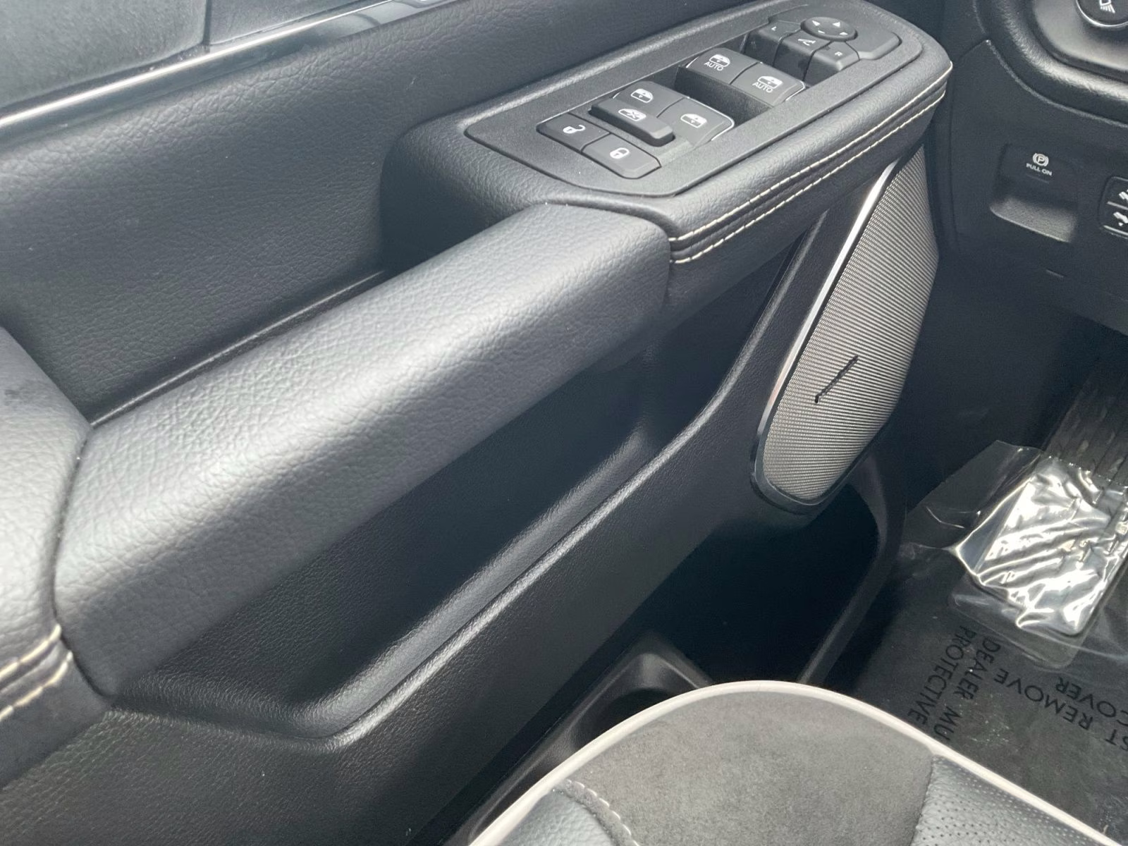 2026 Granite Crystal Metallic Clearcoat Ram 1500 Laramie 4X4 Truck