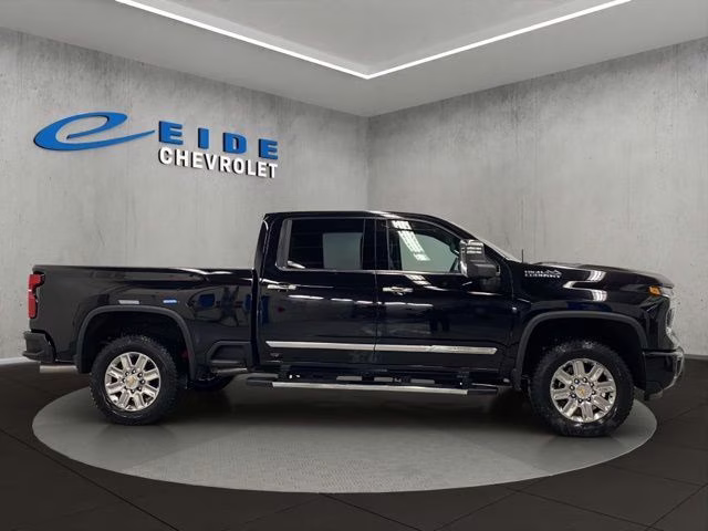 2026 Black Chevrolet Silverado 2500HD High Country 4X4 Truck