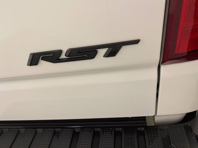 2026 Summit White Chevrolet Silverado 1500 RST 4X4 Truck