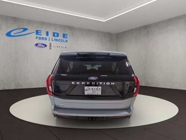 2026 Glacier Gray Metallic Tri-Coat Ford Expedition Max Active 4X4 SUV