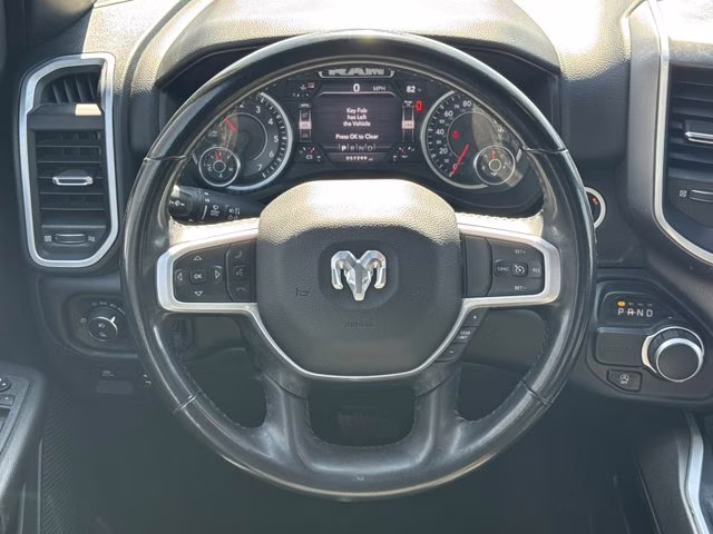 2022 Diamond Black Crystal Pearlcoat Ram 1500 Big Horn RWD Truck