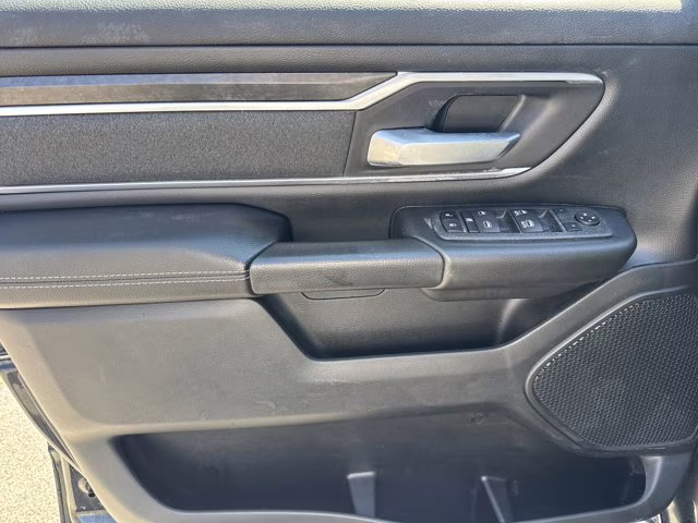 2022 Diamond Black Crystal Pearlcoat Ram 1500 Big Horn RWD Truck