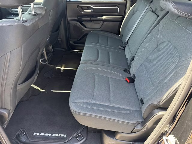 2022 Diamond Black Crystal Pearlcoat Ram 1500 Big Horn RWD Truck