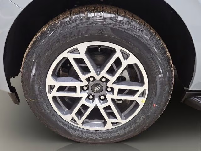 2026 Glacier Gray Metallic Tri-Coat Ford Expedition Max Active 4X4 SUV