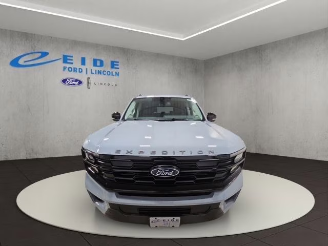 2026 Glacier Gray Metallic Tri-Coat Ford Expedition Max Active 4X4 SUV