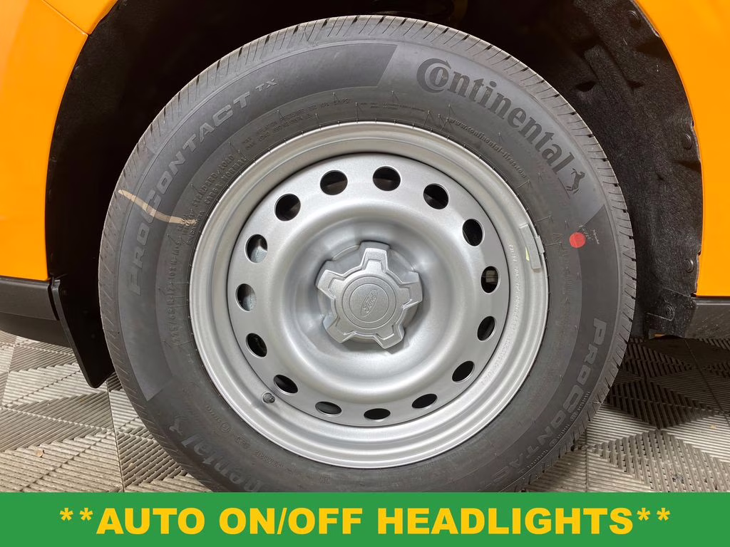 2026 Orange Fury Metallic Tri-Coat Ford Maverick XL FWD Truck