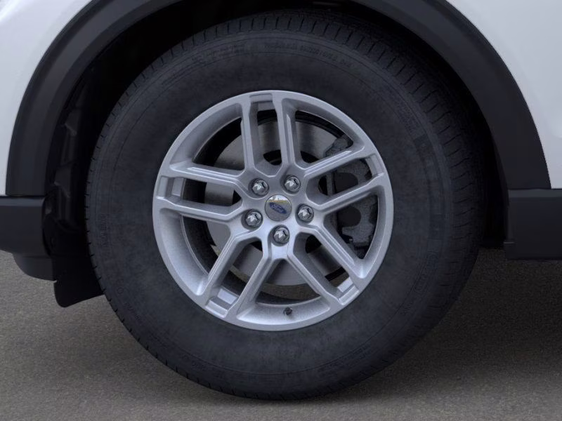 2026 Star White Metallic Tri-Coat Ford Explorer Active RWD SUV