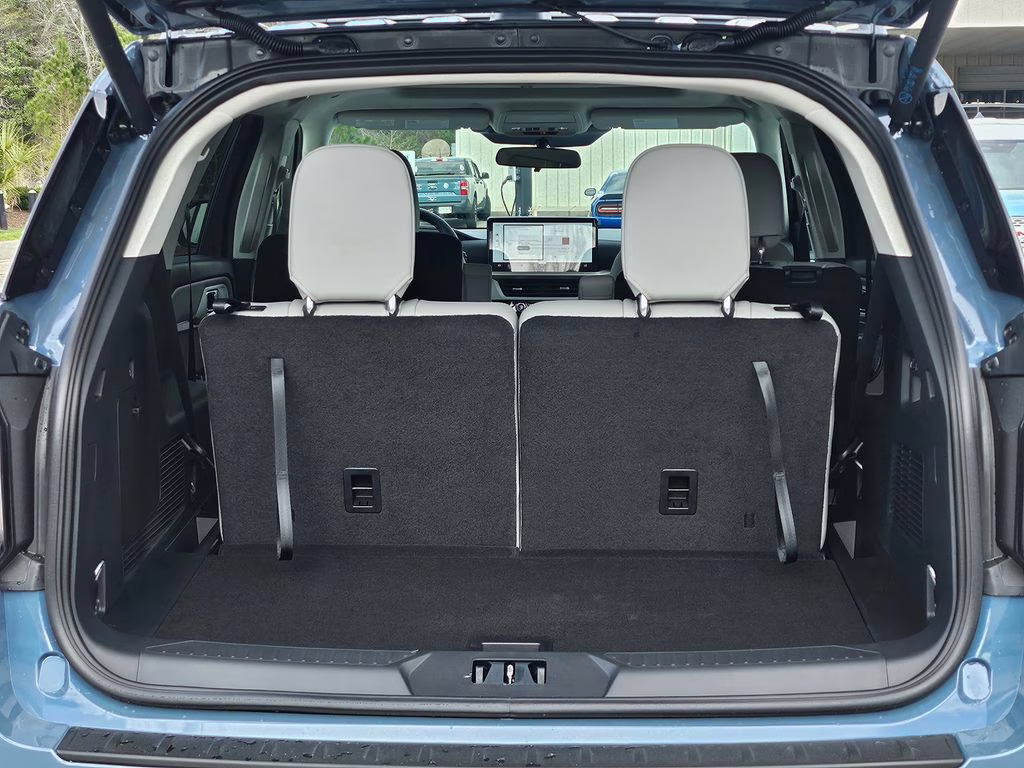 2026 Vapor Blue Metallic Ford Explorer Active 4X4 SUV