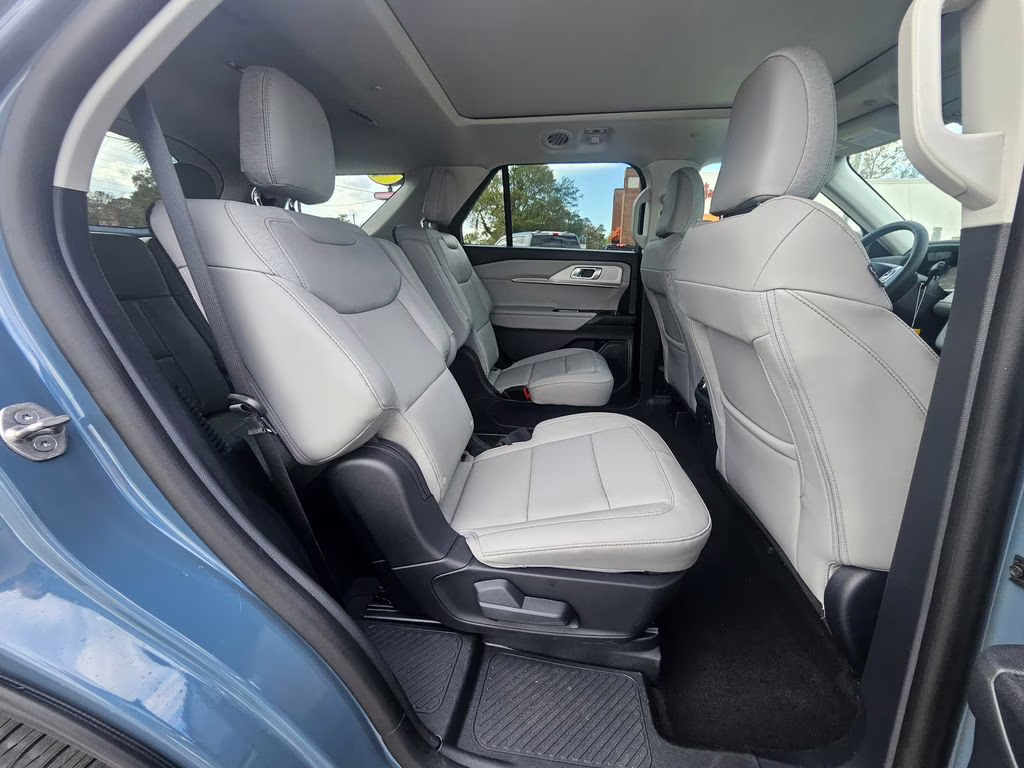 2026 Vapor Blue Metallic Ford Explorer Active 4X4 SUV