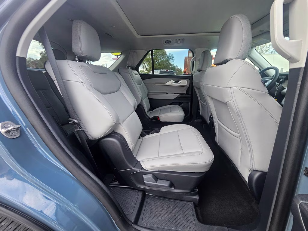 2026 Vapor Blue Metallic Ford Explorer Active 4X4 SUV