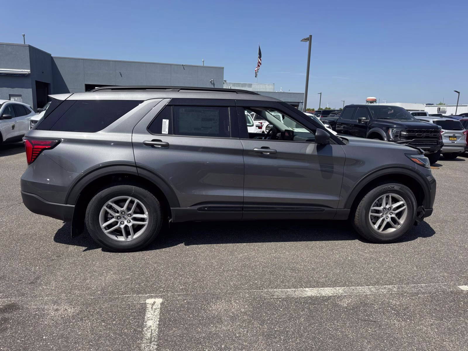 2026 Carbonized Gray Metallic Ford Explorer Active w/100A Pkg 4WD 4X4 SUV