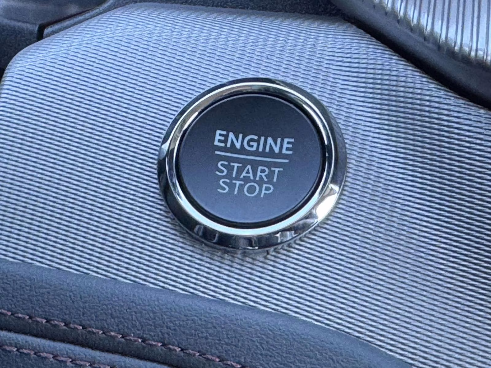 2026 Carbonized Gray Metallic Ford Explorer Active w/100A Pkg 4WD 4X4 SUV