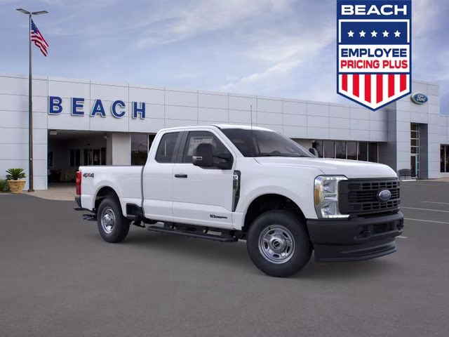 2026 Oxford White Ford Super Duty F-250 SRW XL 4X4 Truck