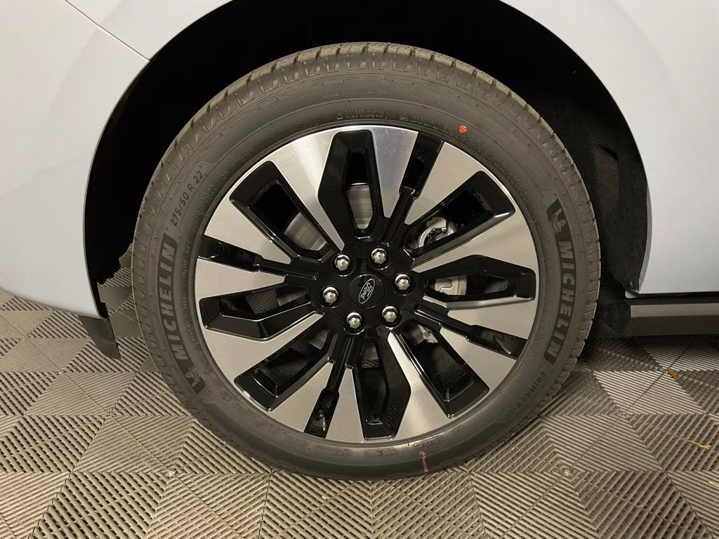 2026 Gray Metallic Ford Expedition Platinum 4X4 SUV