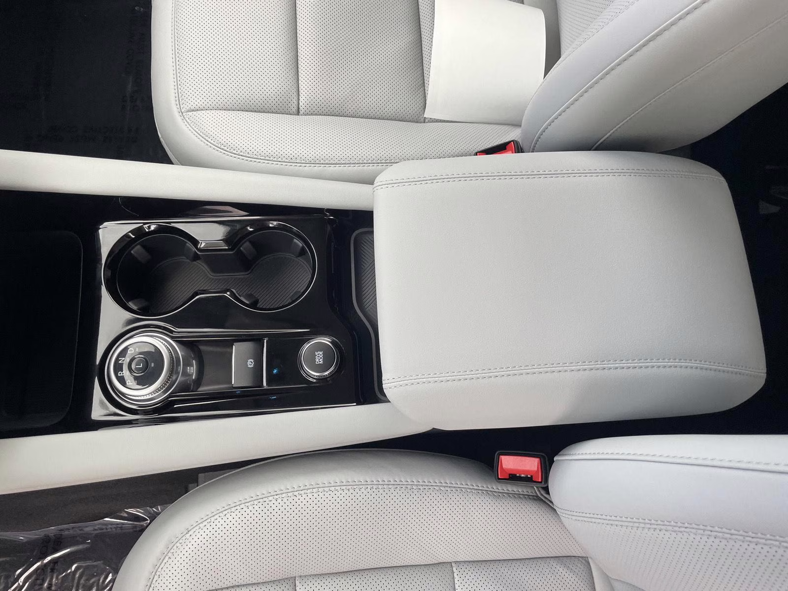 2026 Rapid Red Metallic Tinted Clearcoat Ford Explorer Platinum 4X4 SUV