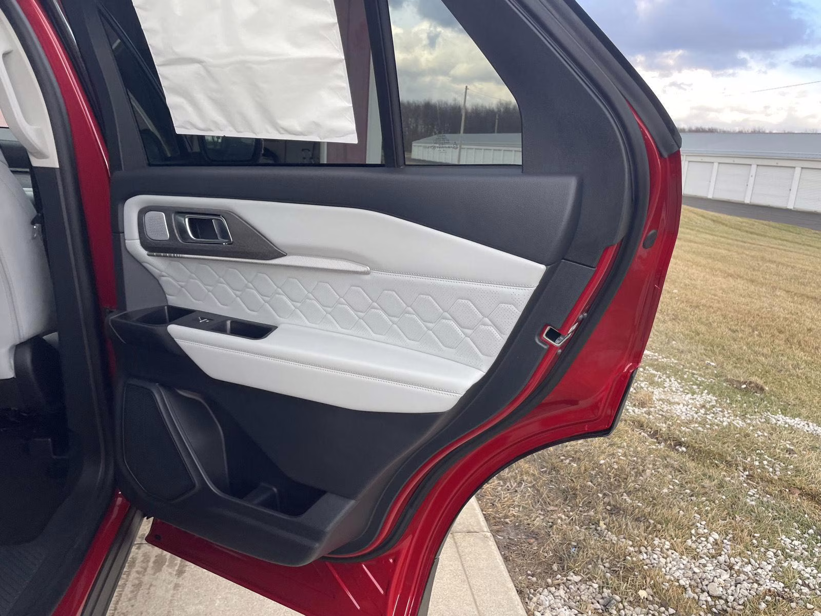 2026 Rapid Red Metallic Tinted Clearcoat Ford Explorer Platinum 4X4 SUV