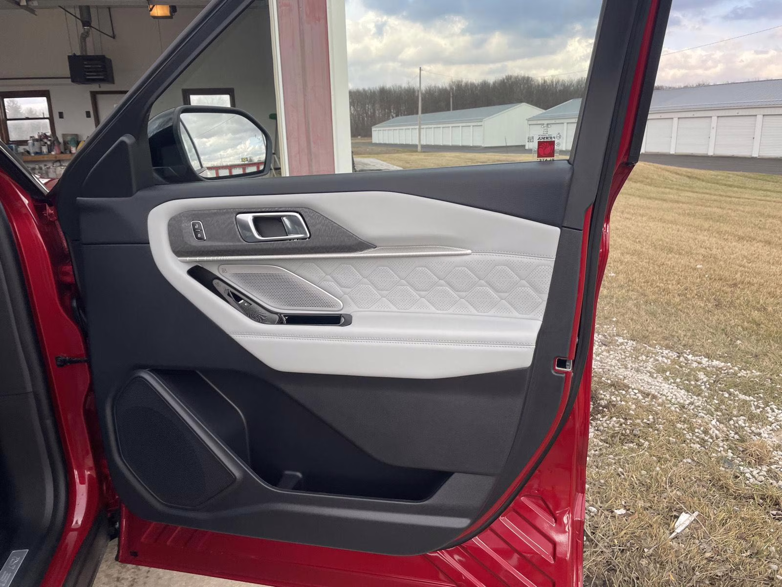 2026 Rapid Red Metallic Tinted Clearcoat Ford Explorer Platinum 4X4 SUV