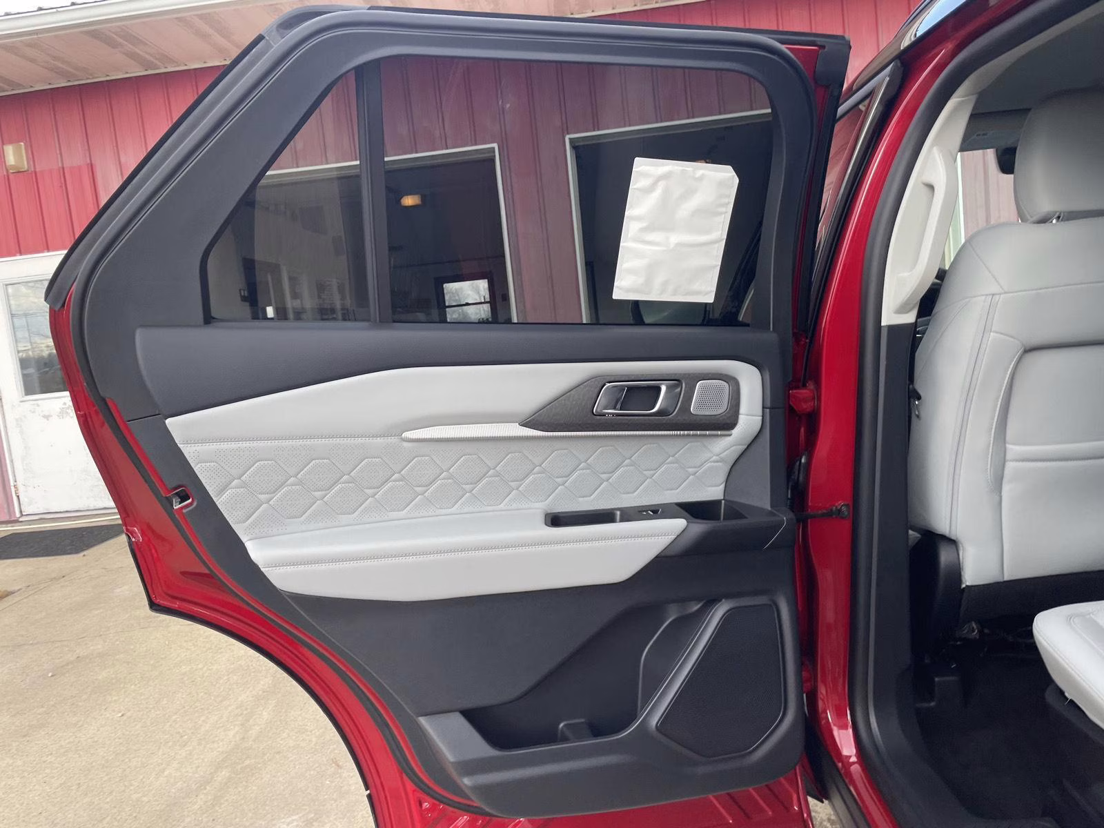 2026 Rapid Red Metallic Tinted Clearcoat Ford Explorer Platinum 4X4 SUV