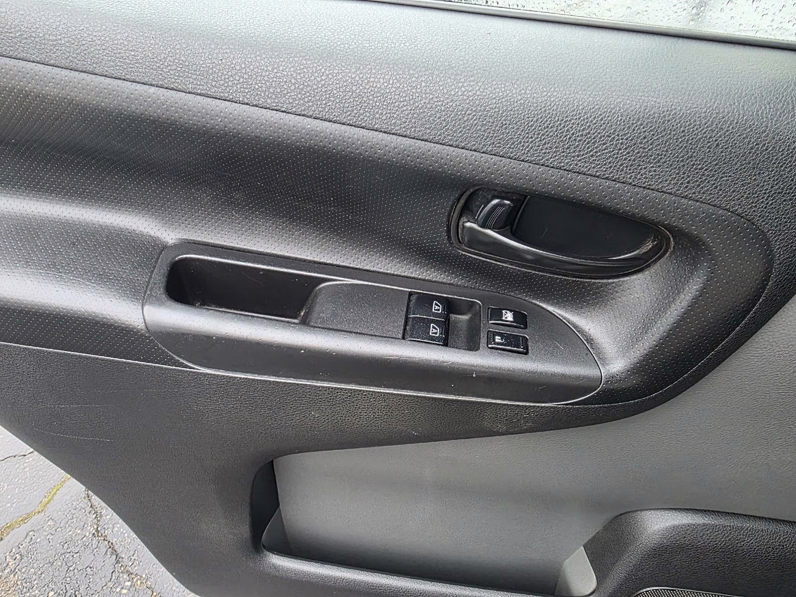 2014 Super Black Nissan NV200 SV FWD Van