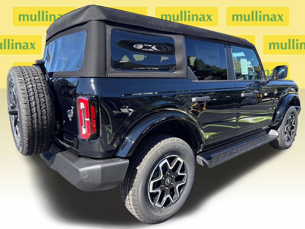 2026 Shadow Black Ford Bronco Outer Banks 4X4 SUV