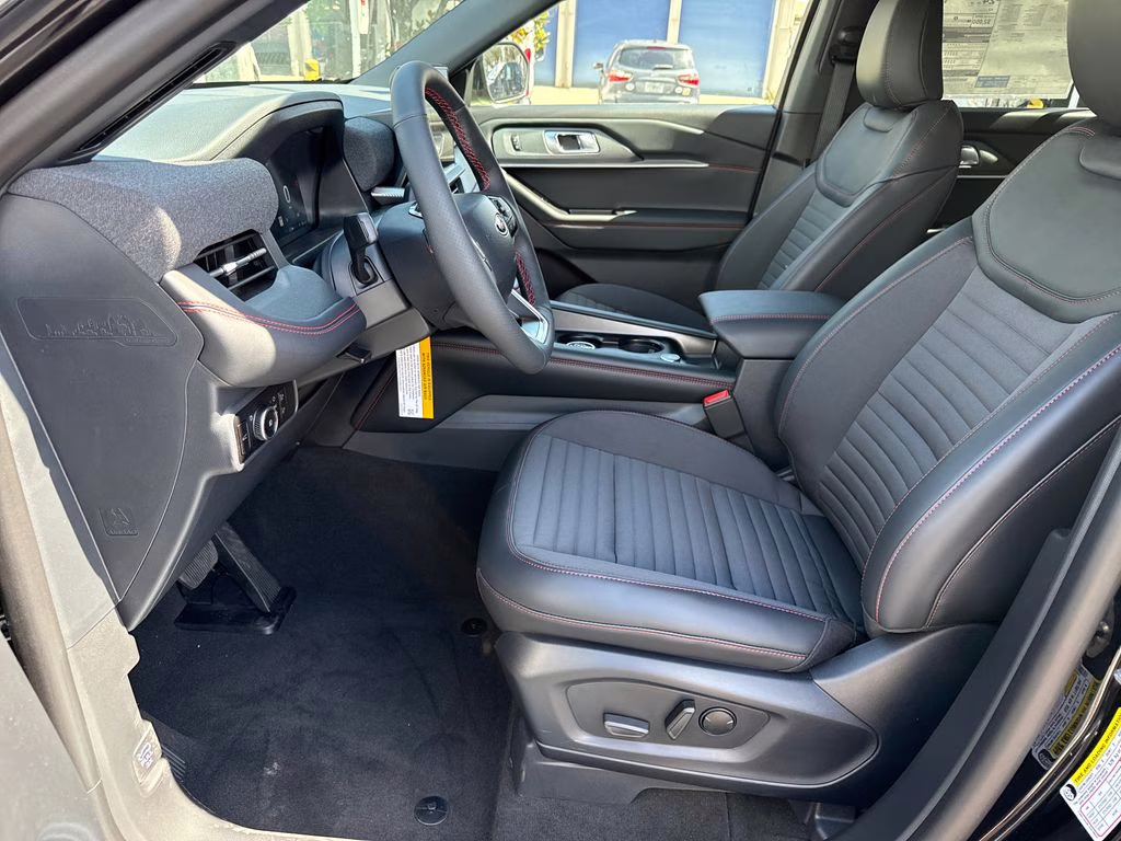 2026 Agate Black Metallic Ford Explorer ST-Line RWD SUV