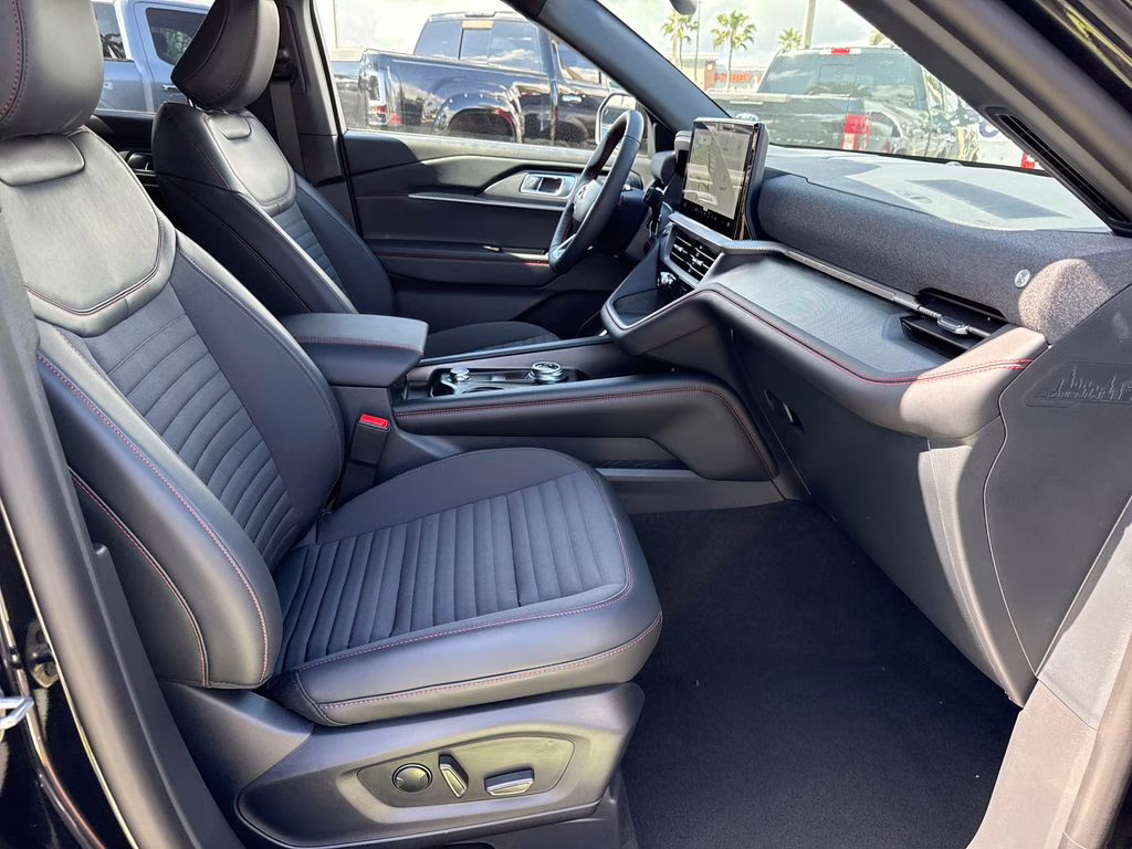 2026 Agate Black Metallic Ford Explorer ST-Line RWD SUV