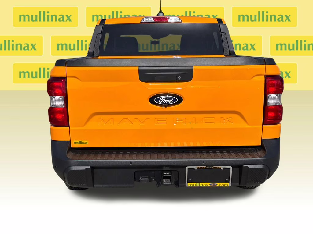 2026 Orange Fury Metallic Tri-Coat Ford Maverick XLT FWD Truck