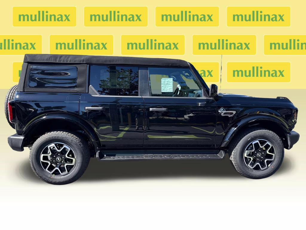 2026 Shadow Black Ford Bronco Outer Banks 4X4 SUV