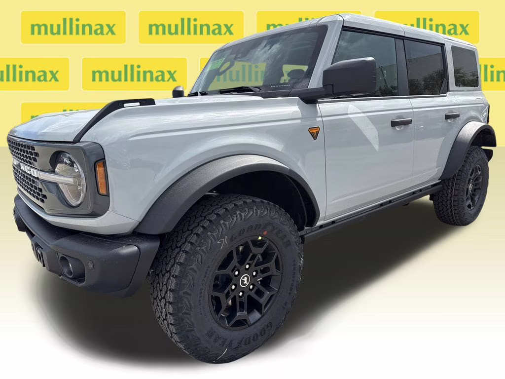 2026 Avalanche Gray Ford Bronco Badlands 4X4 SUV