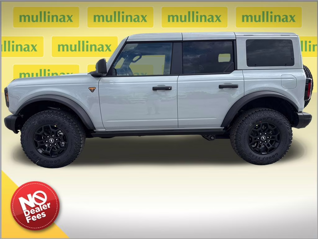 2026 Avalanche Gray Ford Bronco Badlands 4X4 SUV