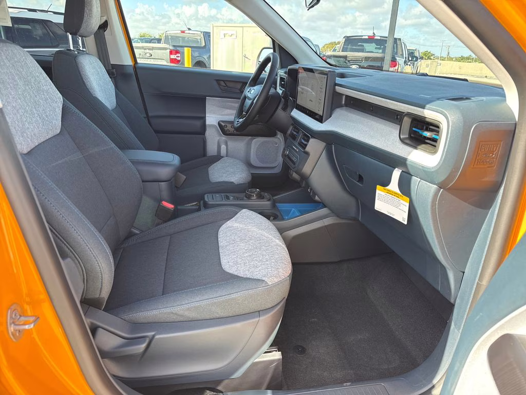 2026 Orange Fury Metallic Tri-Coat Ford Maverick XLT FWD Truck