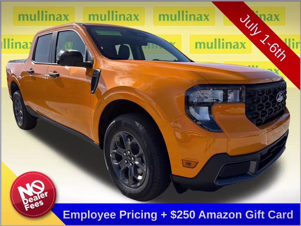 2026 Orange Fury Metallic Tri-Coat Ford Maverick XLT FWD Truck